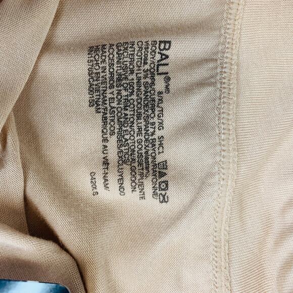 NWT Bali Comfort Revolution Hi Cut Brief Sz XL 8 Paris Nude - Picture 4 of 5